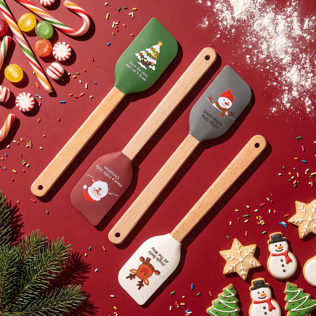 1pc Silicone Wooden Handle Baking Scraper, Christmas, Cake Cream Spatula, Household Non Stick Holiday Kitchen Utensils.