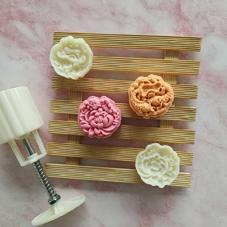 Plastic Mooncake Stamps Fish Lotus Shaped DIY Hand Press Mooncake Molds Festival