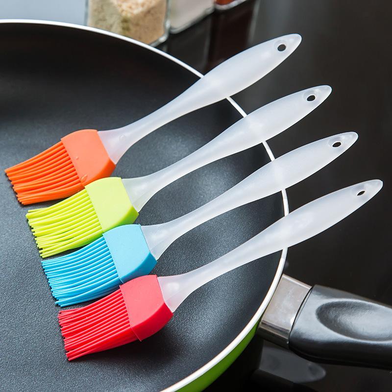 BBQ Brush Split Silicone Oil Brush, High Temperature Resistant Small BBQ Brush, Kitchen Baking Tool Gifts random 1