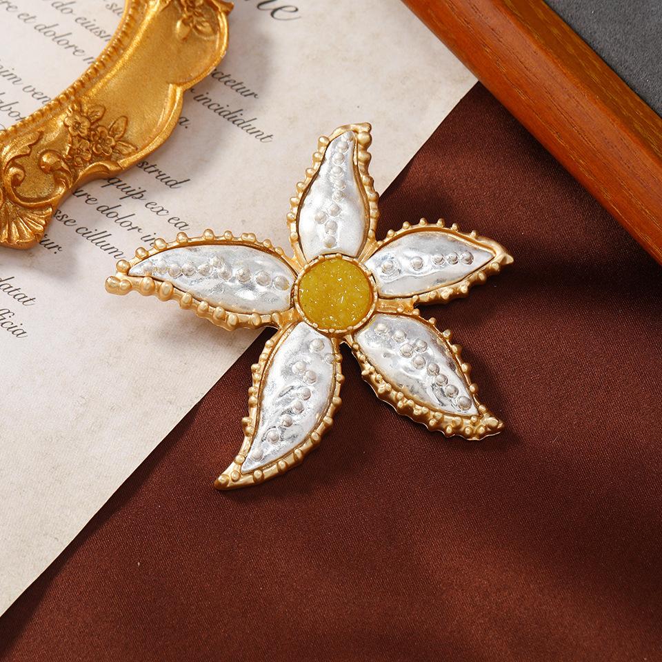 

Винтажная женская креативная средняя брошь с изображением морской звезды и раковины в виде жемчуга и кристаллов, классическая брошь в виде животного с морскими обитателями