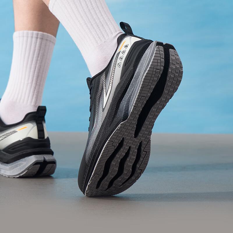 XTEP Men's Running Shoes