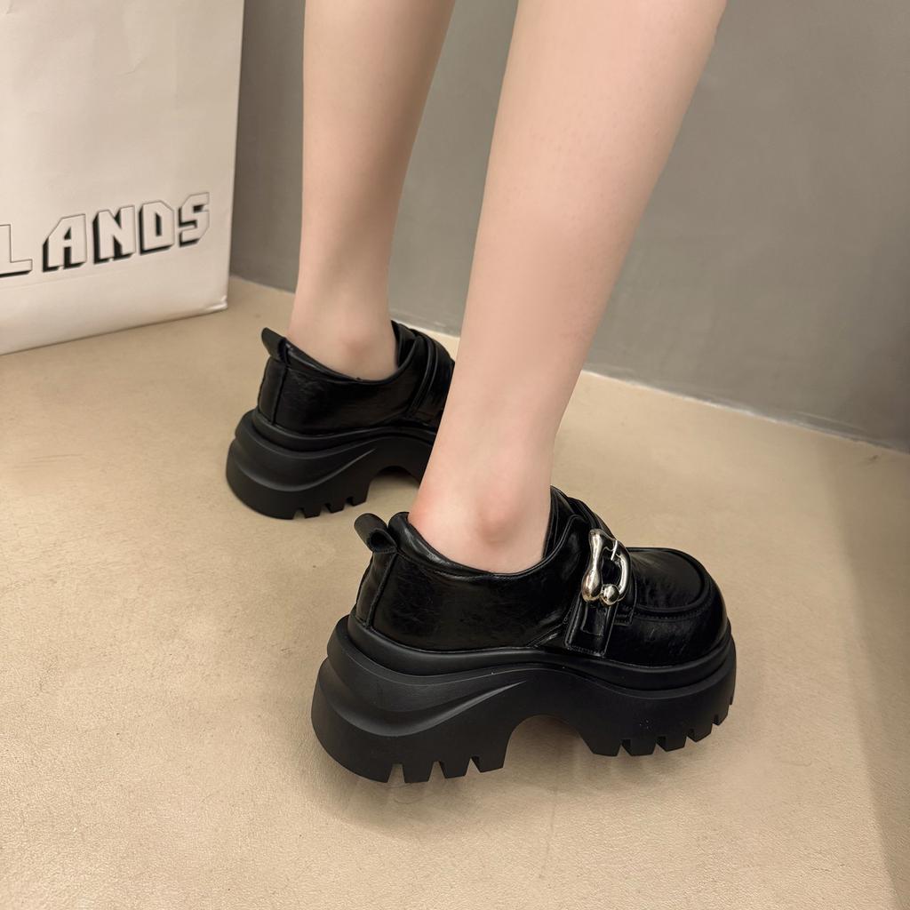 Platform small leather shoes women's British style autumn 2025 new French single shoes heightening lace-up muffin loafers