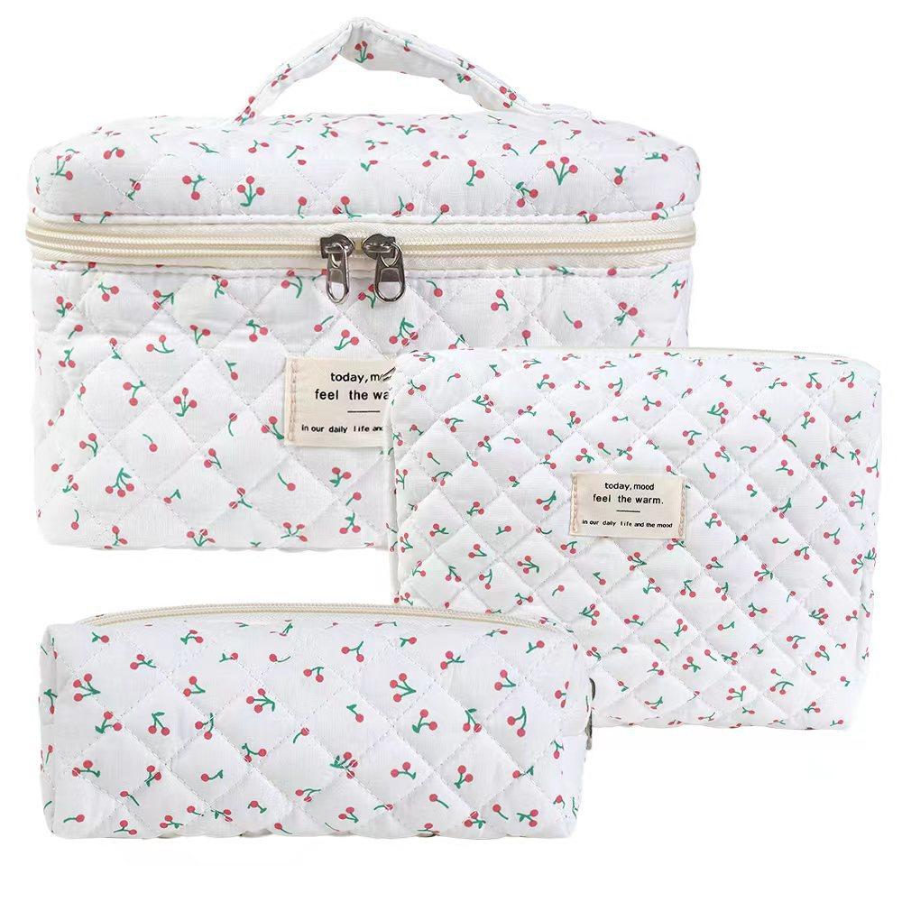 Hand-held makeup bag large capacity small floral storage bag portable quilted cotton fabric cute flowers travel bag