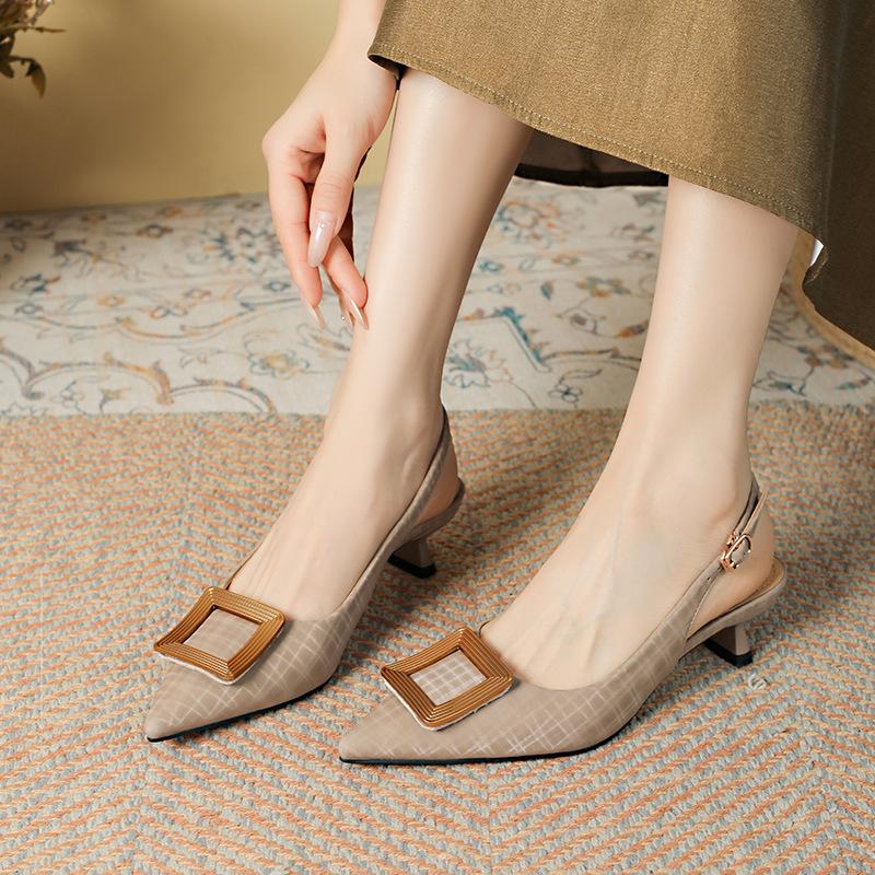 Baotou back empty shallow mouth high heels women's summer new square buckle design temperament commuter kitten and sandals are not tired