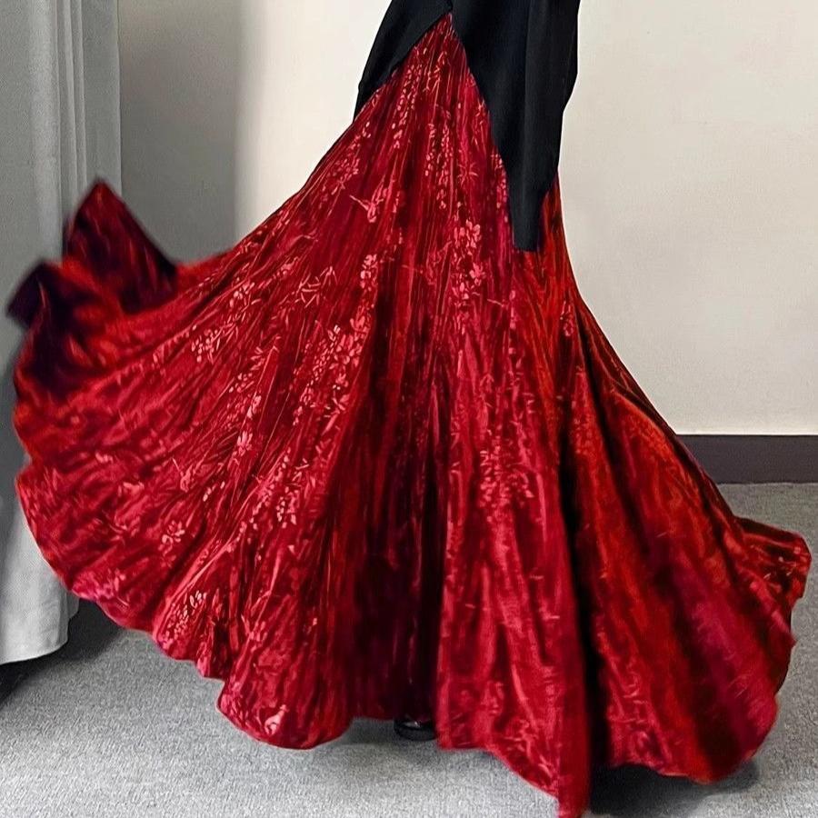 Retro Women's Velvet Long Skirt  Printed Velvet Skirt Autumn and Winter Thick Flared A-Line Skirt
