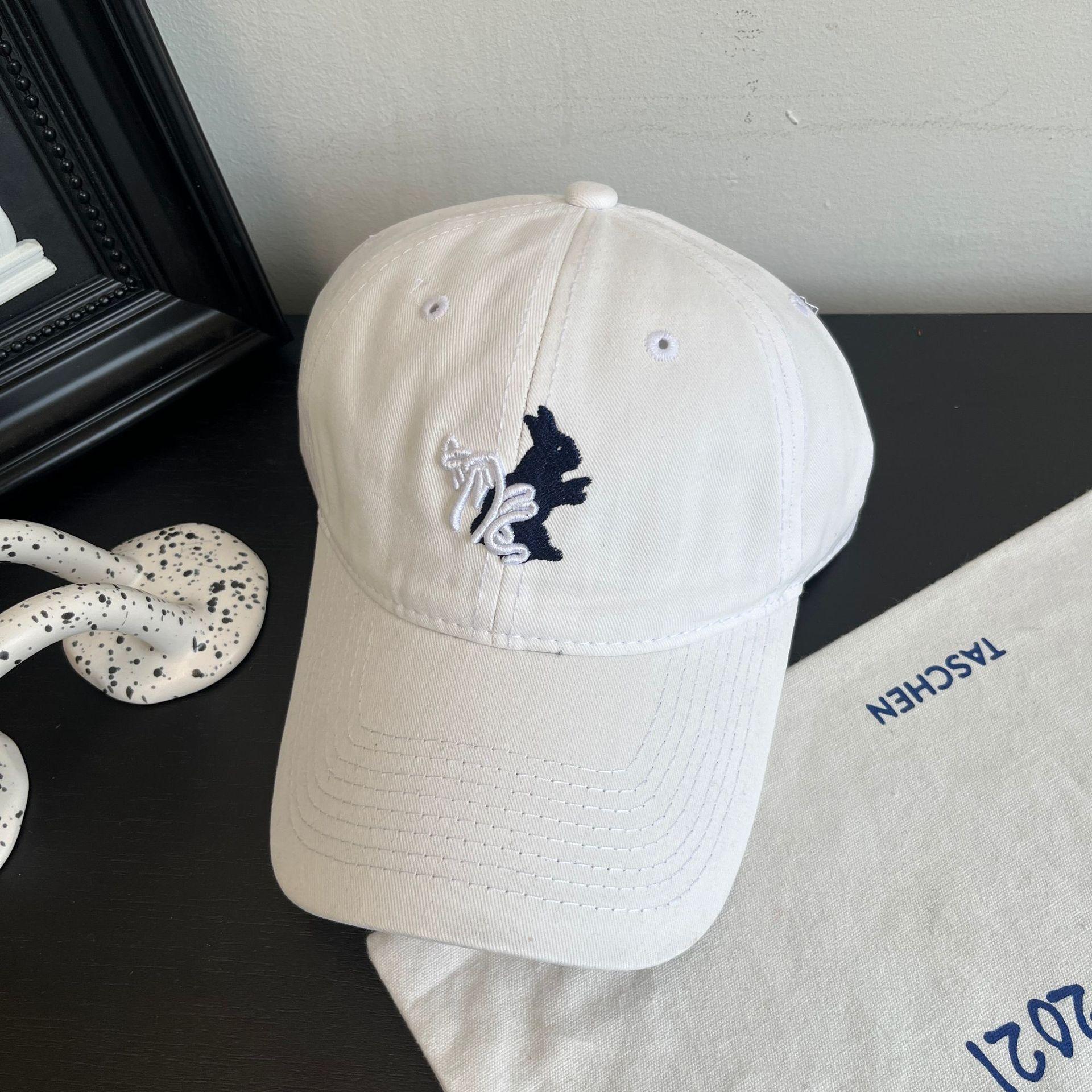 

Guofeng Нова Вишита Кепка для Бейсболу з Кроликом Ручної Тіні Жіноча Весна та Осінь Універсальна Студентська Повсякденна М яка Кепка з Козирком, що Підкреслює Обличчя M（56-58cm） бежевий