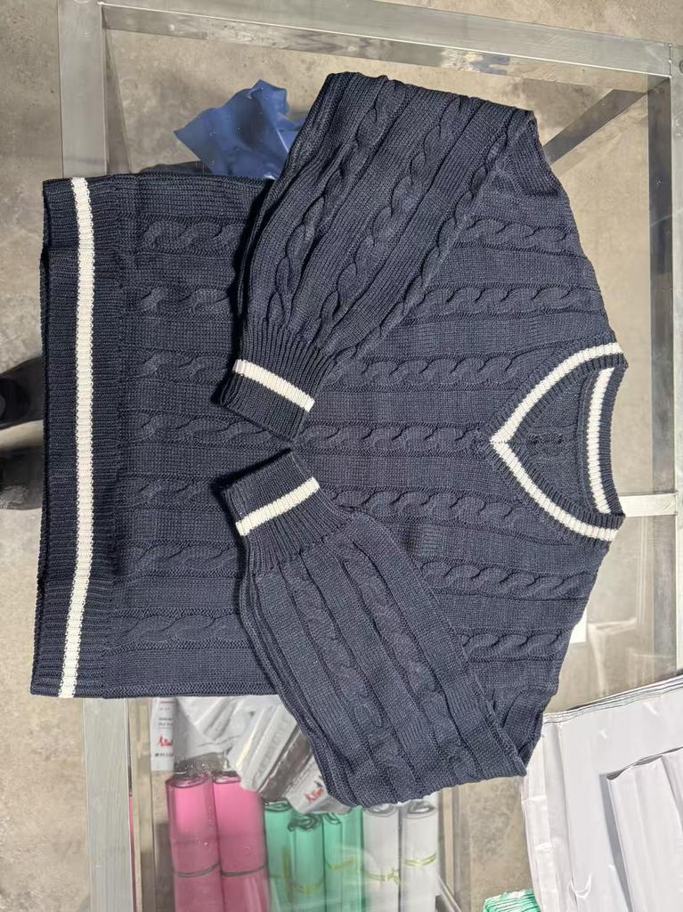 2024 European & American Color Block V-Neck Cable Knit Sweater - Autumn/Winter Loose Fit Women's Fashion.