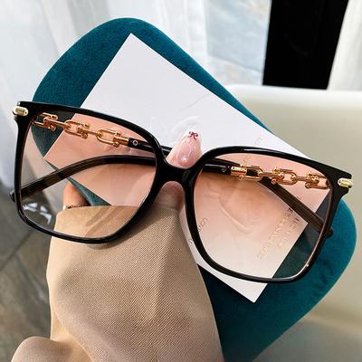 Square Frame Chain Temples High-end Fashionable Women's Sunglasses European and American Simple Internet Celebrity Sunglasses