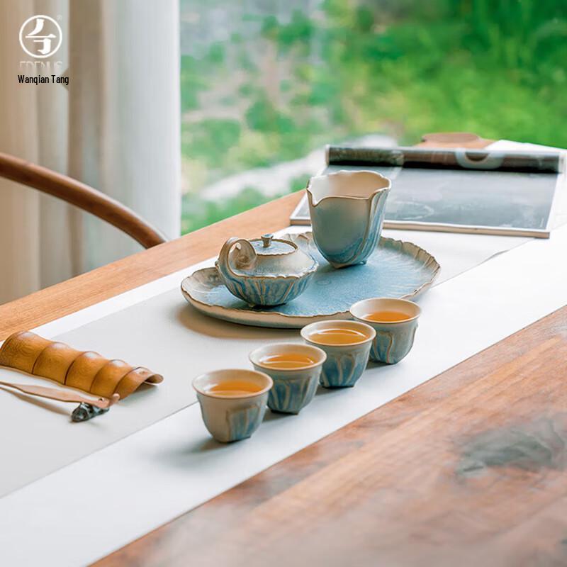 

Wanshan Tang Ceramic Kung Fu Tea Set - Clear Lotus