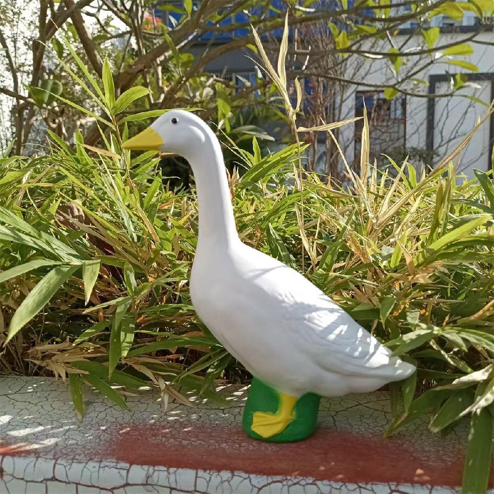 1Pcs Goose Figurine Home Decoration Sculpture Office Desk Decoration Resin Goose Sculpture Tool Rack For Home Garden Decorations