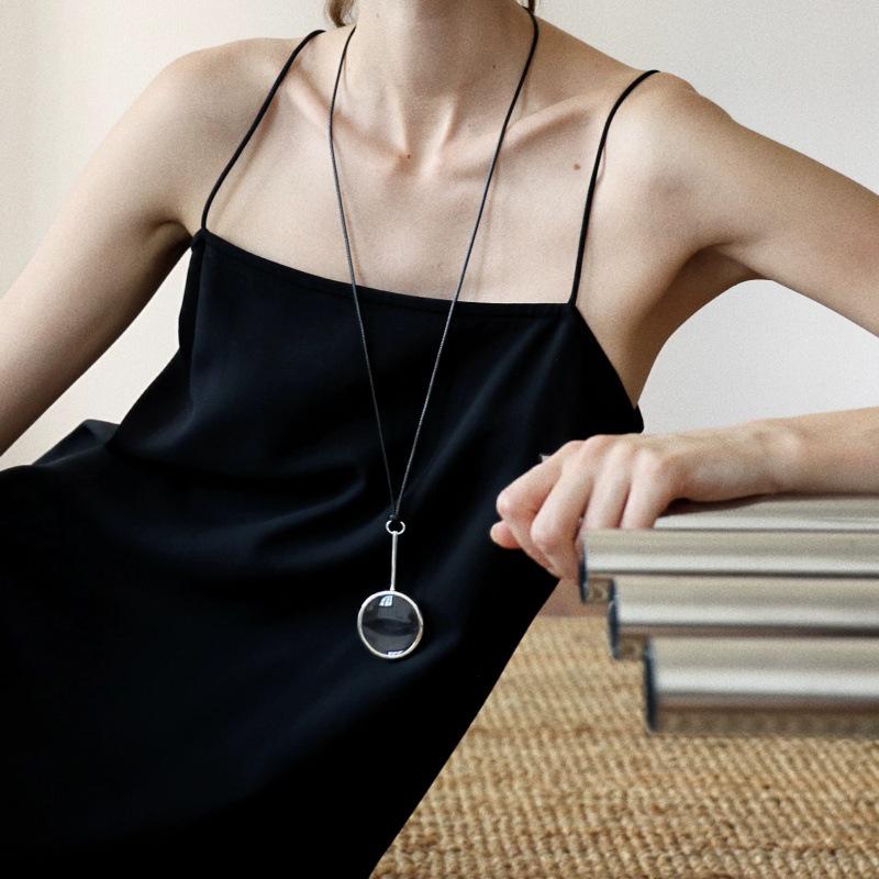 Habl Blogger Style Magnifying Glass Pendant Necklace - Modern, Fun, Dual-Use Design for Women
