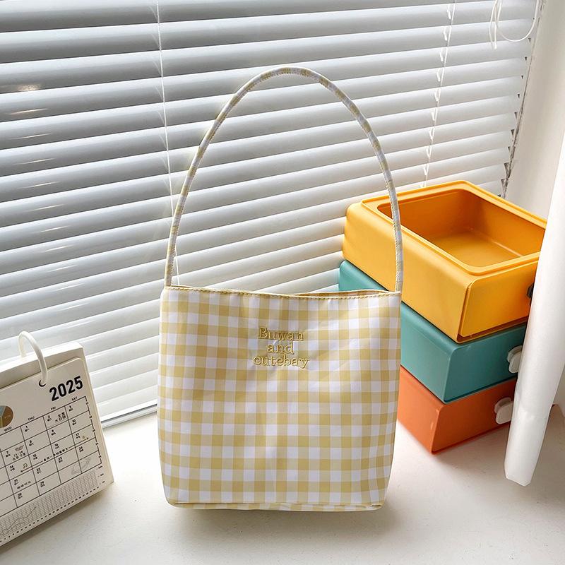 2025 Summer New Simple Nylon Underarm Bag Niche Design Letter Embroidery Portable Bucket Bag