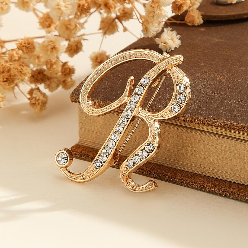 1pcs Crystal Rhinestone 26 Letters Women Collar Brooch Elegant Temperament Pin Jewelry