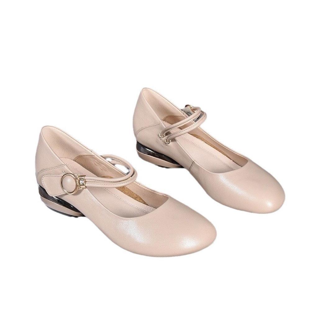 2025 Spring and Autumn Shallow Mouth Soft Sole Mother Shoes Versatile Soft Leather Doudou Shoes Thick Heel Women's Leather Shoes Round Head Low Heel