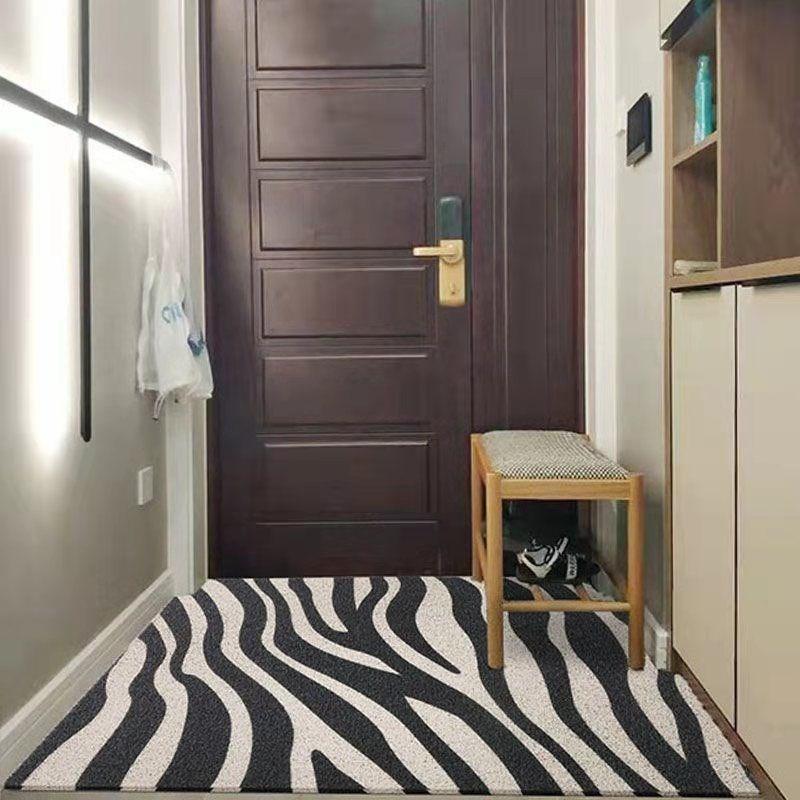 Mata wejściowa w stylu skandynawskim, antypoślizgowa: Trwała, odporna na zabrudzenia podkładka pod stopy z odpornym na zużycie pierścieniem jedwabnym.