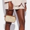 Coach Jamie 18 Borsa a Tracolla/Pochette Classica Monogram con Zip in Tela Rivestita e Pelle Piccola da Donna Khaki Chiaro CA718-IMNLJ