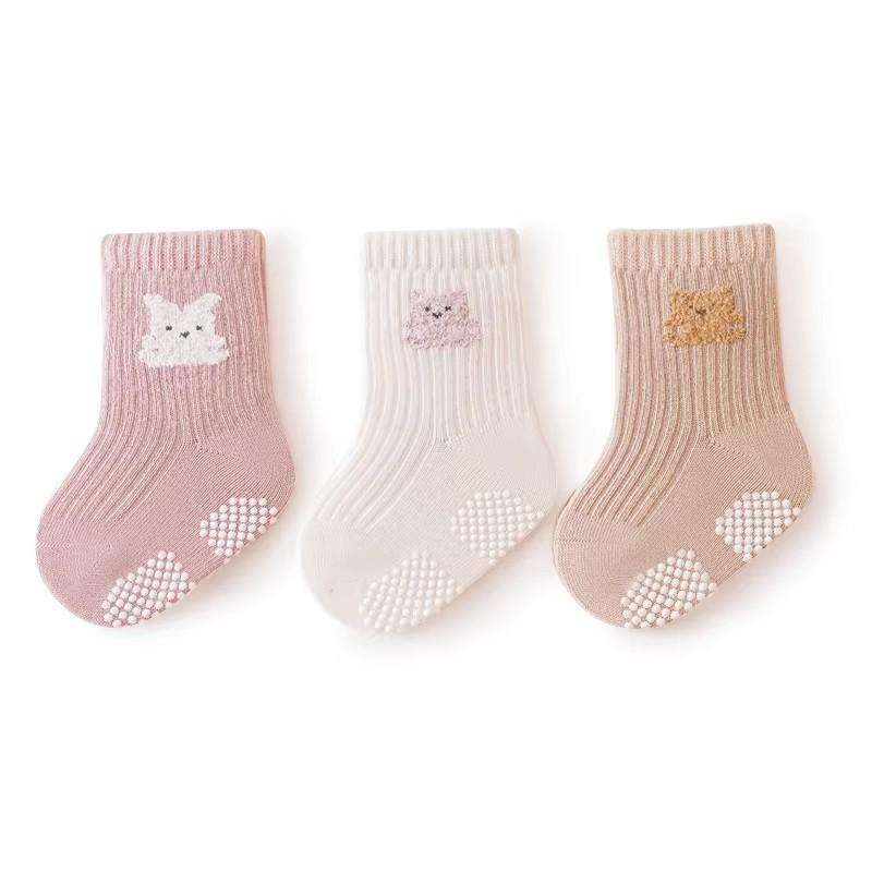 New 3 Pairs/Lot Autumn Winter 0-5Y Baby Boys Girls Non-Skid Embroidery Cartoon Socks Children Pure Cotton Solid Gripper Socks