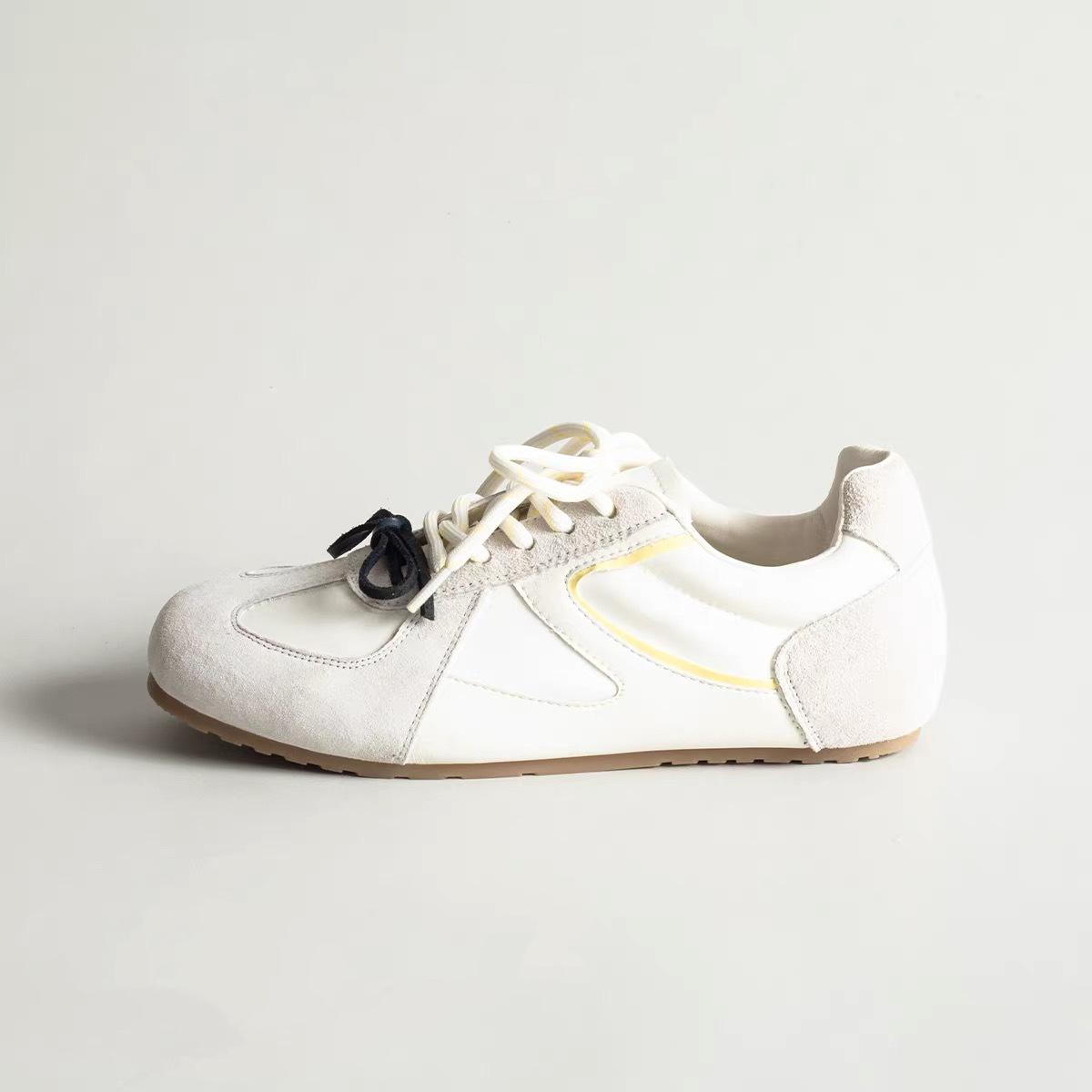 

Blue and white color matching pair of shoelaces, German training shoes for women s 2025 spring and autumn new breathable and versatile sports and leis 35