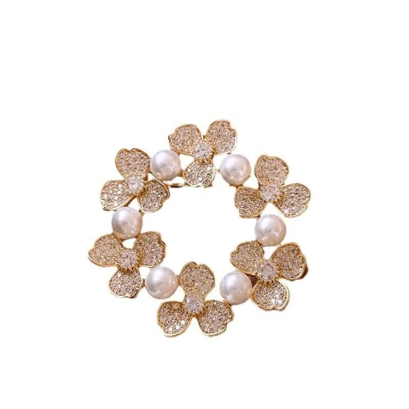Rhinestone Four-Leaf Brooch