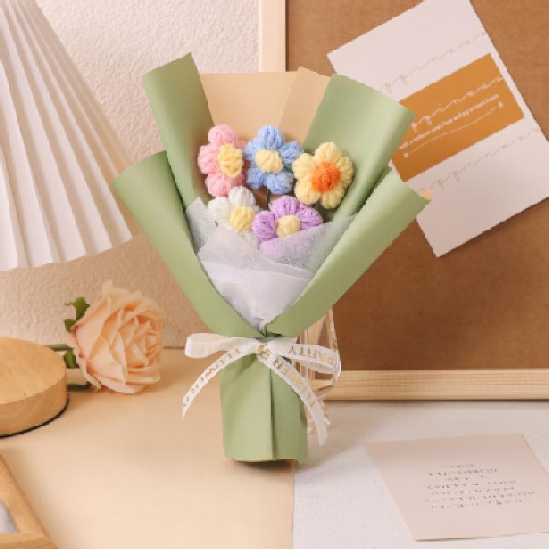 

5 Stems Simulation Knitted Flower Bouquet, Handmade Yarn Flowers for Mother‘s Day, Wedding Souvenir, Birthday & Valentine’s Gift