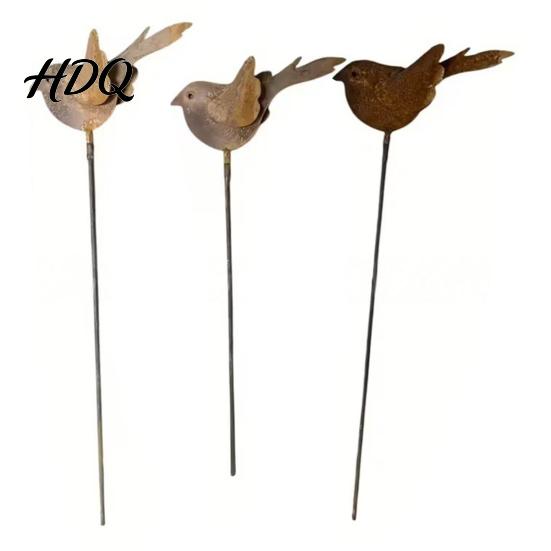 Decorative Outdoor Ornaments 3PCS Rusty Metal Bird Ground Stake Cute Birds Sculpture Animals Landscaping Decor Garden Stake for Yard Decor,