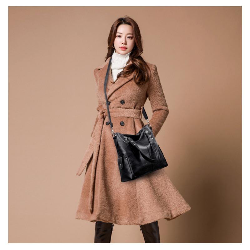New Fashion Women's Shoulder Bag Soft Leather Large Capacity Portable Messenger Bag