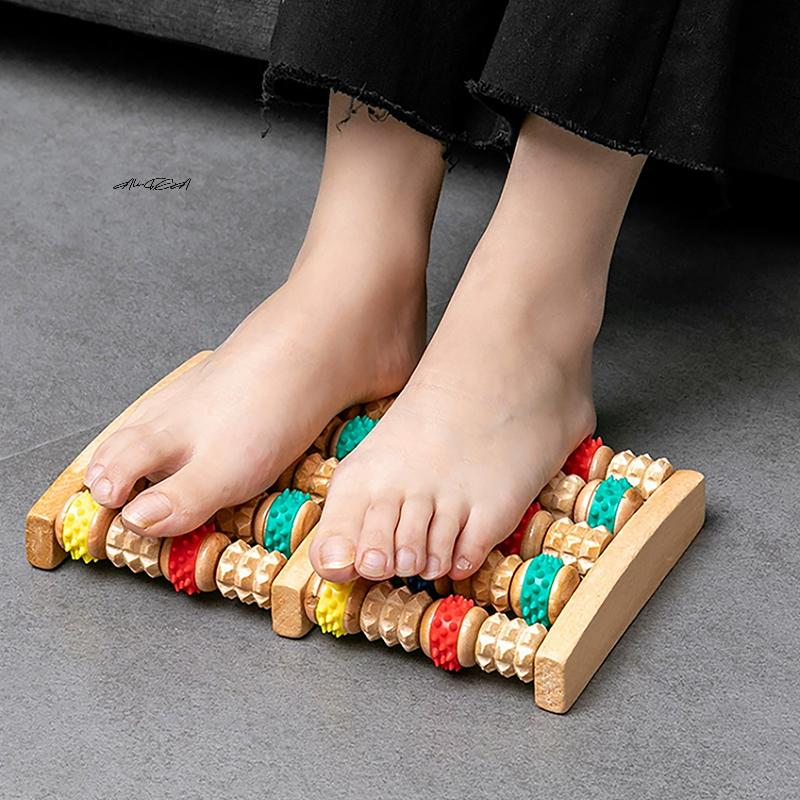 Wooden Foot Roller Massager Multi-Point Therapy Rubbing Massage for Blood Circulation Promotion Foot Care Tool