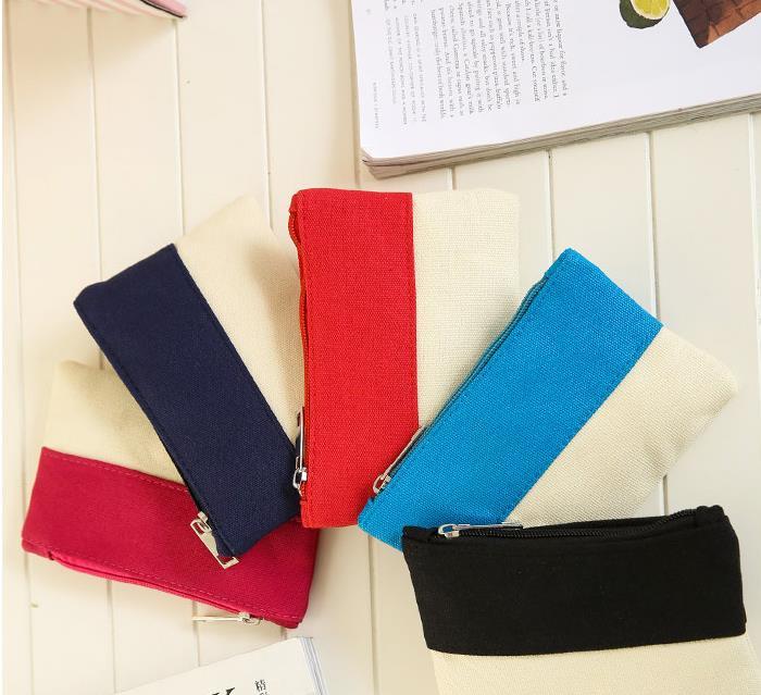 Classic And Stylish Canvas Shoulder Bag For Women With Versatile Design
