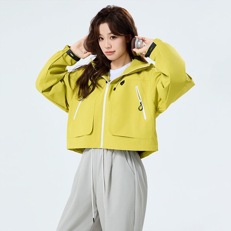 Short jacket women's three-proof outdoor windproof waterproof jacket fashion trend jacket