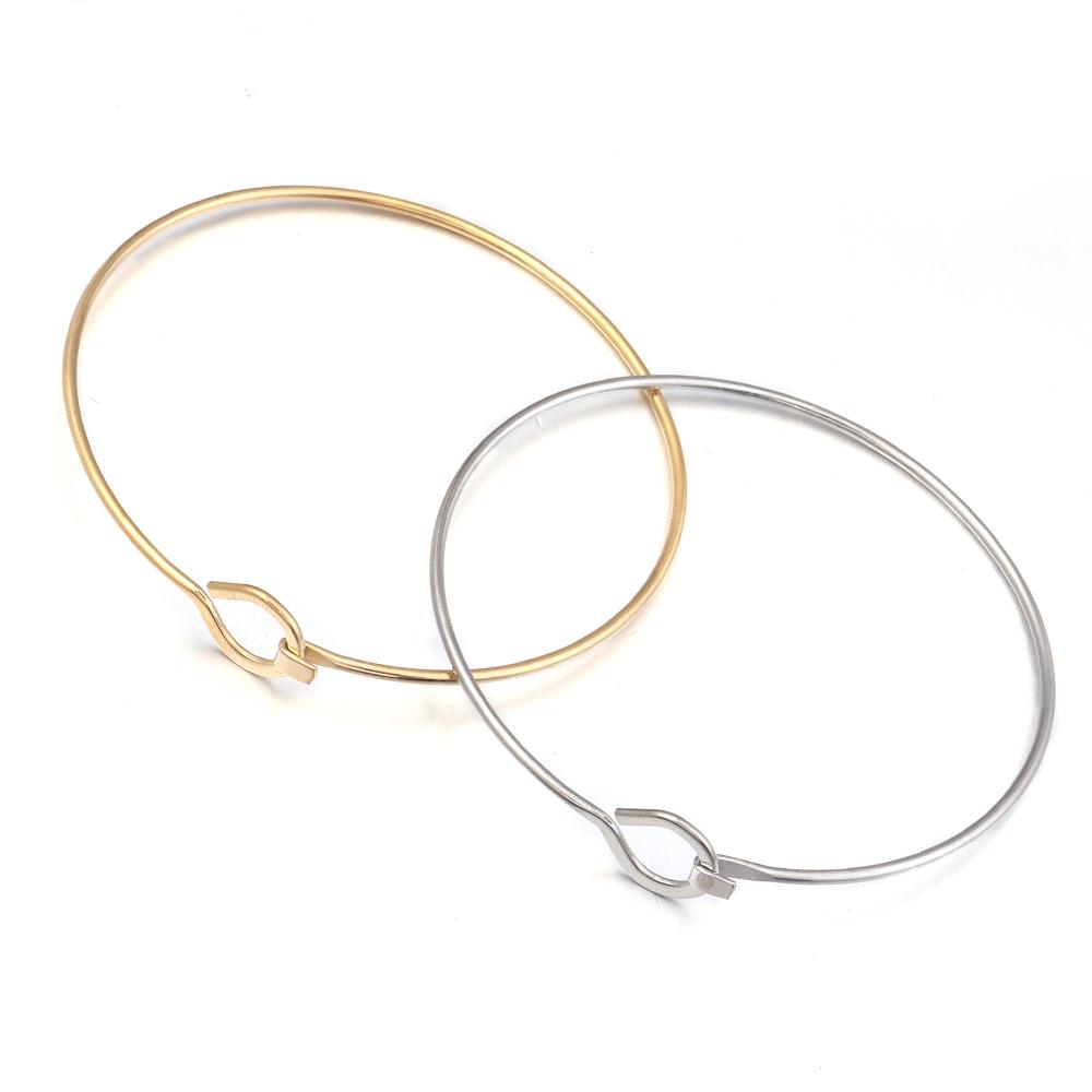 Trendiges Armband aus Edelstahl in Goldoptik – Armreif für Damen und Herren – ideal für Hochzeiten, Geburtstage, Partys, festliche Anlässe und als Geschenk.