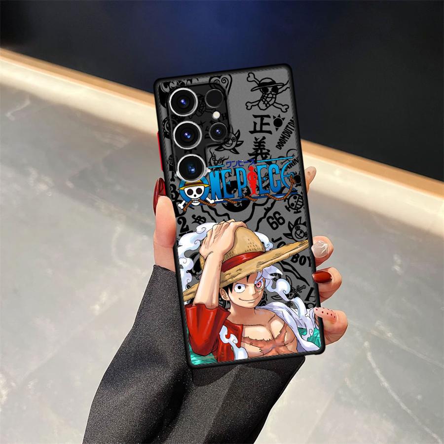 One Piece Luffy Cute Funda Back Phone Cover Case for Samsung Galaxy S24 Plus S23 FE S25 Ultra S21 S20 FE S26 Note 20 Ultra 10+