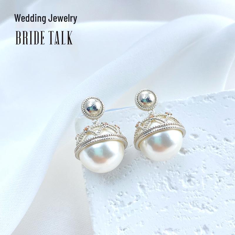 

French Retro Pearl Cutout Earrings - Elegant Gold-Plated Studs for Women