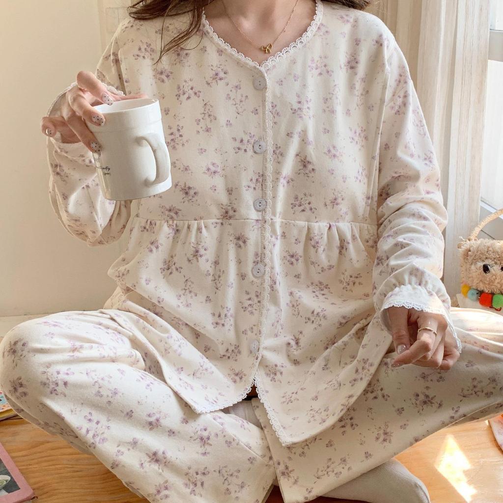 Maternity Pajamas with Built-In Pads for Summer, Postpartum Recovery, Breastfeeding, and Confinement, Suitable for Spring and Autumn.