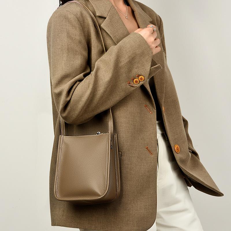 Small Shoulder Crossbody Bags for Women 2026 Summer Pu Leather Fashion Woman Messenger Bags Female Handbags Mini Girl Mobile Bag