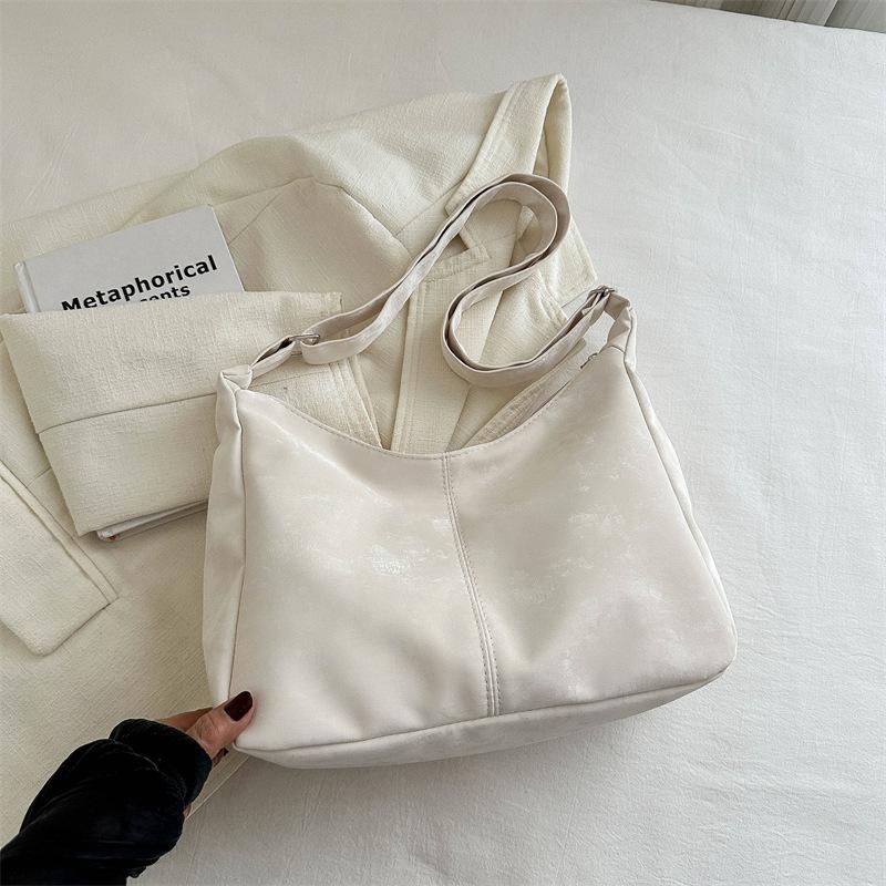 

Повседневная сумка-пельмень через плечо Летняя мода Популярная сумка на плечо Большая вместимость Сумка-тоут для поездок на работу