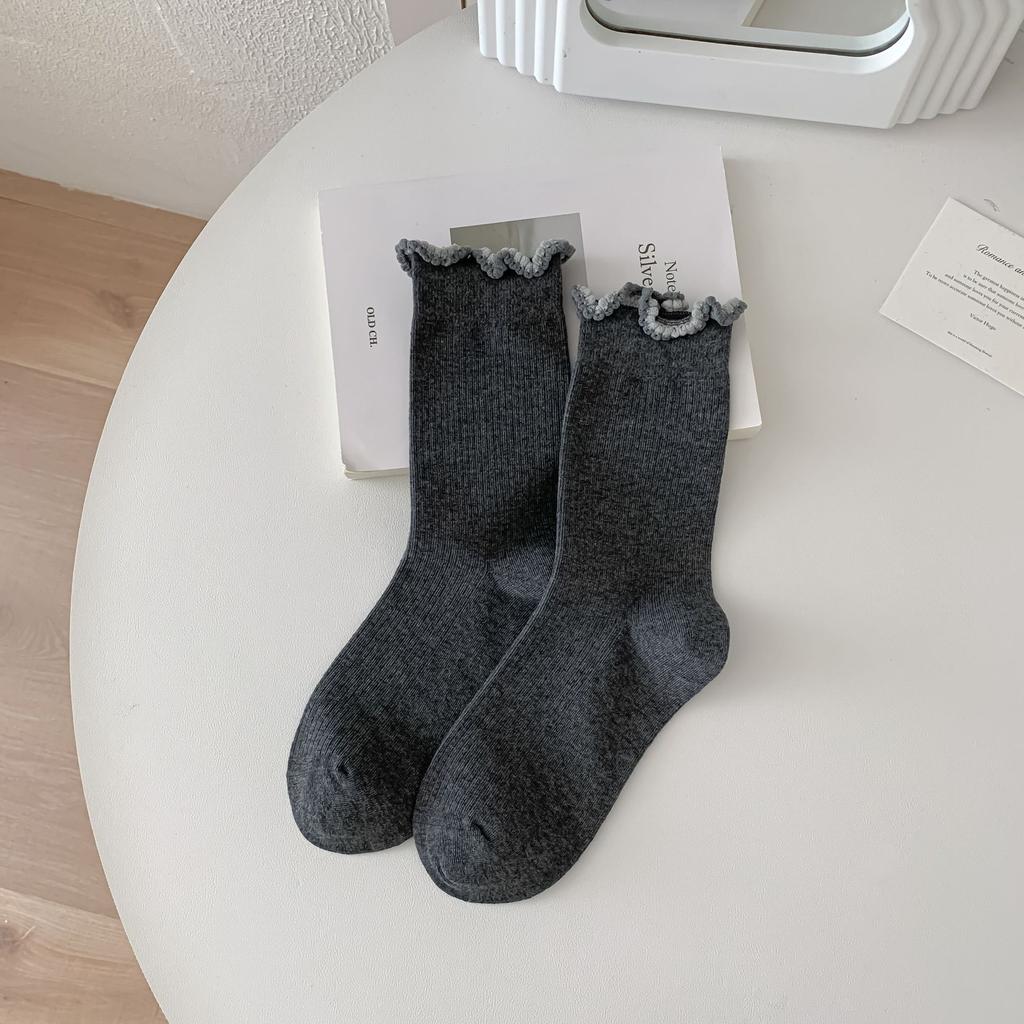 Boneless Lace Piles Of Socks Contrasting Wood Ear Rim Socks Sweet Girl Ballet Style