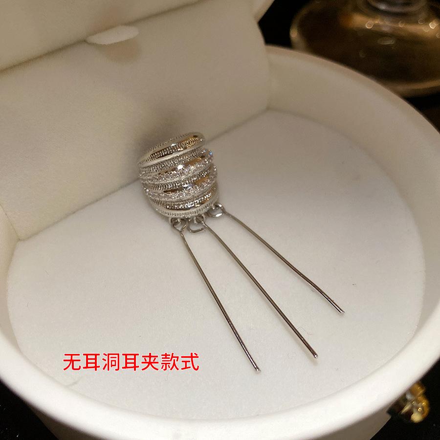 Zircon multi-layer fringed ear clip individual cold style fashion temperament no ear piercing ear bone clip light luxury high-end earrings