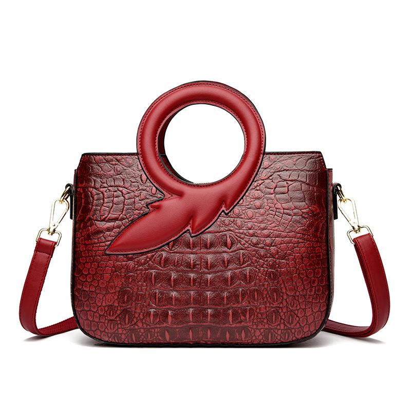 New Women's Handbag Large Capacity Stylish Retro Women's Shoulder Bag