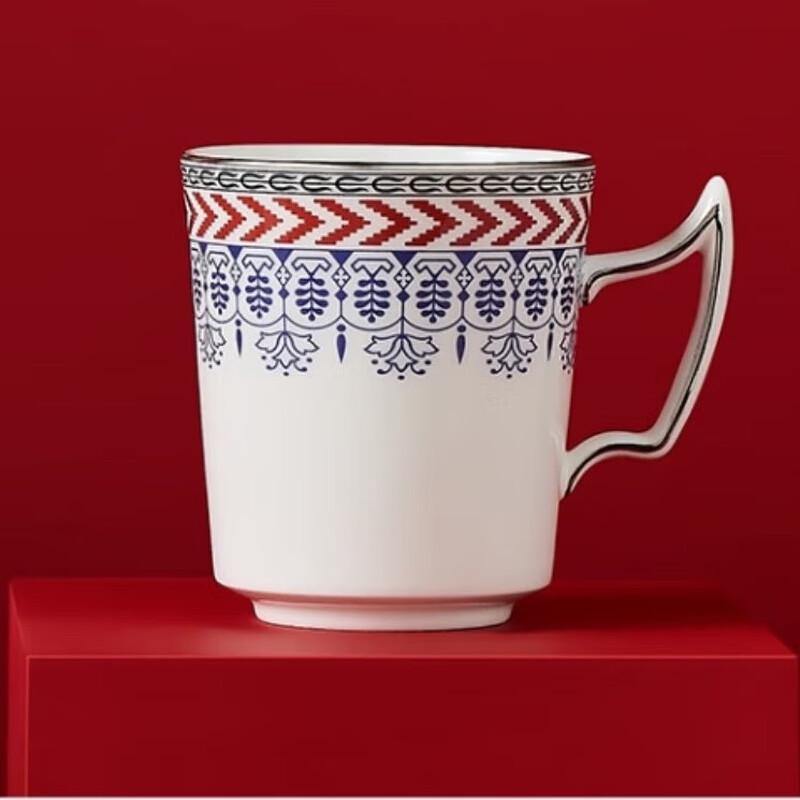 Wedgwood Joyful Festivities Mug