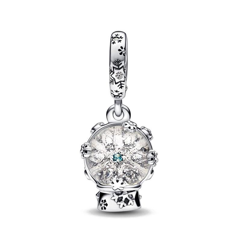 The New European Copper Starry Moon Christmas Sweater Pendant Is Suitable As A Delicate Jewelry Gift For Women