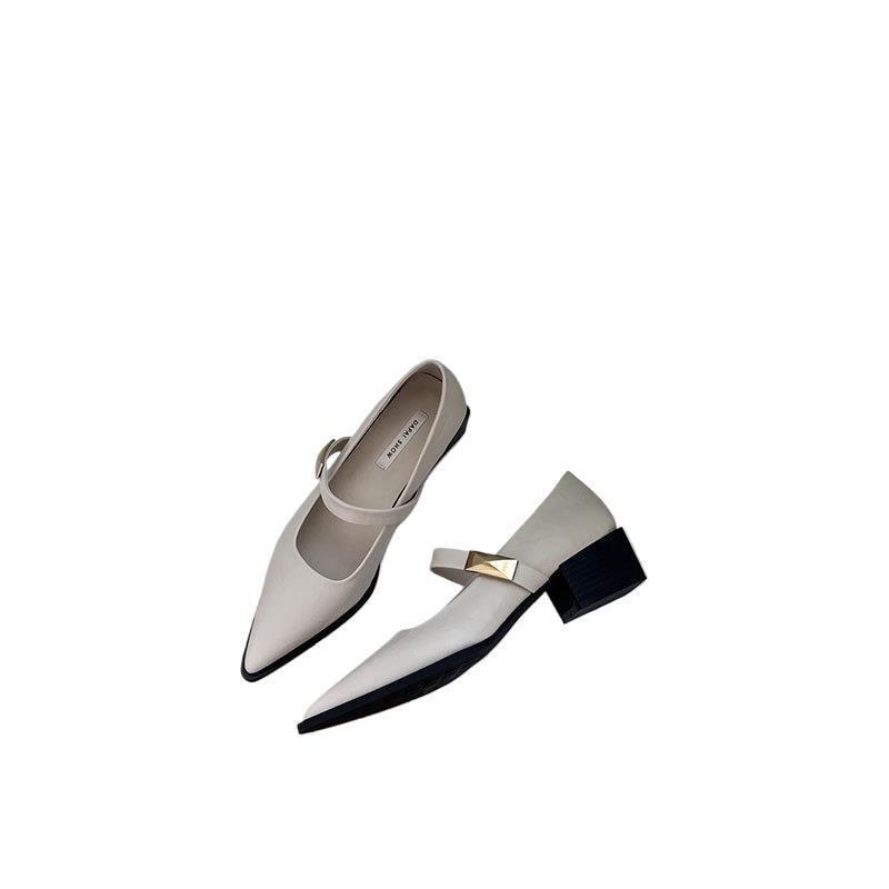 Low-heeled Commuter Shoes Women's New Models Are Not Tired, Pointed Metal Word with Mary Jane Shoes