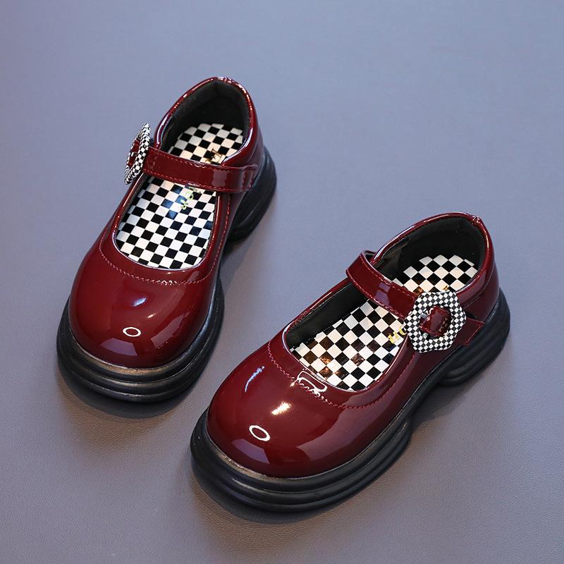 

Girls Medium and Large Children s Leather Shoes2026Spring and Autumn New Style Children s Black and White Checkered Small Flower Princess Style 31-37Code one hand7Double червоний