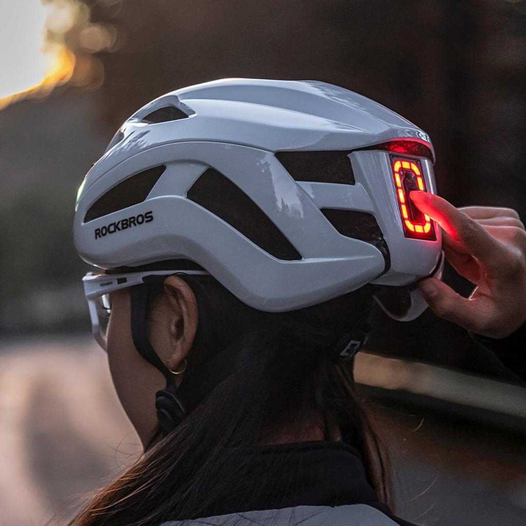 Bicycle Helmet with Integrated Multi-Directional Lighting USB-C 57-61 cm - White