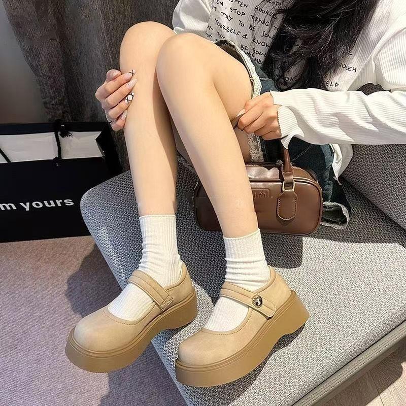 Franska Mary Jane små läderskor dam 2025 vår nya brittisk stil retro tjock sula höjdökande japanska lågskurna enkelskor