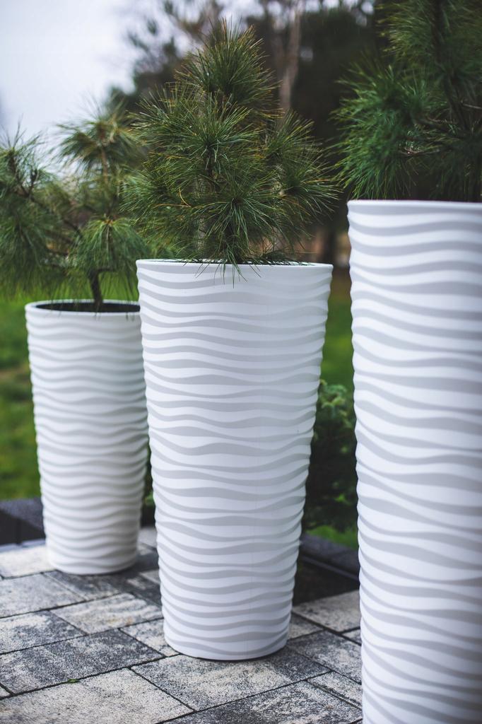 Sahara Dunes Slim 30 Round Flower Pot | Black