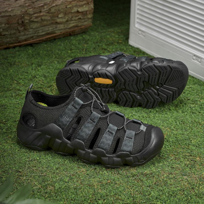 Fashion Fashion Brand Men Young Design Soft Sole Seaside Sandals Summer Outdoor Lightweigh Non-slip Comfortable Sport Leisure Sandals