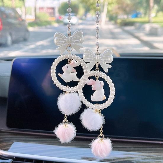 Auto Rückspiegel Ornament Niedliche Faux Perle Schleife Pompon Autoanhänger Sicheres Fahren Zubehör Geschenk für Fahrer