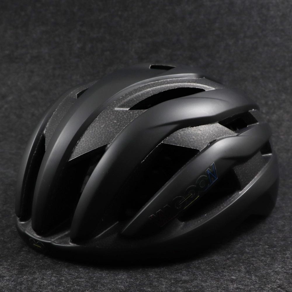 

Cycling Helmet Bicycle Pneumatic Mountain Road Helmet Integrated Cycling Helmet Men s and Women s 52-58 чёрный
