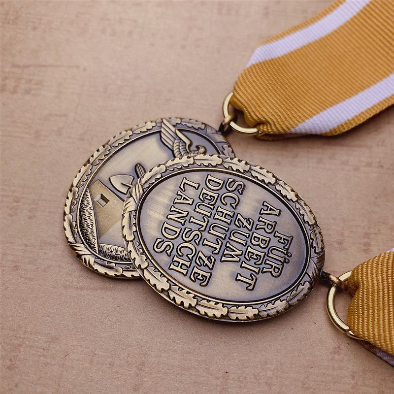 German Western Front Defense Medal, Western Wall Medal, Metal Badge, Brooch, Accessory, Pendant