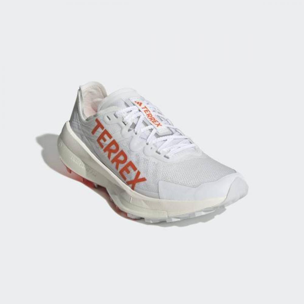 

AdidaS Women S Terex Agravic Speed Trailing Ih... 225
